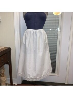 Women's Wonder Maid White Fine Lingerie Slip M